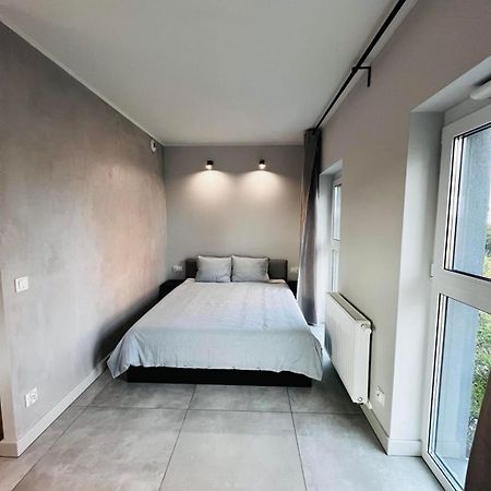 Property Apart - Legnicka Business Center Breslavia Esterno foto