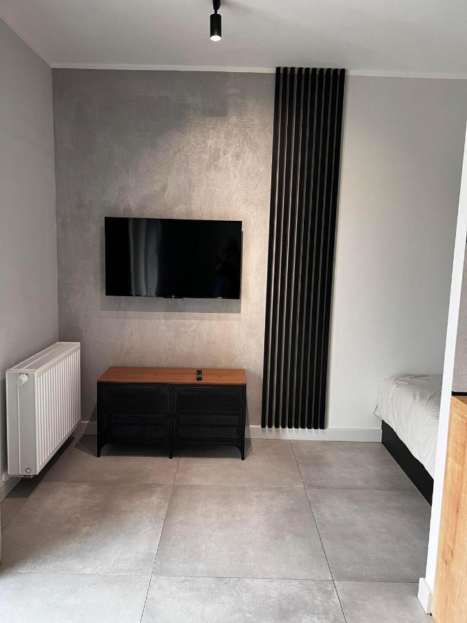 Property Apart - Legnicka Business Center Breslavia Esterno foto