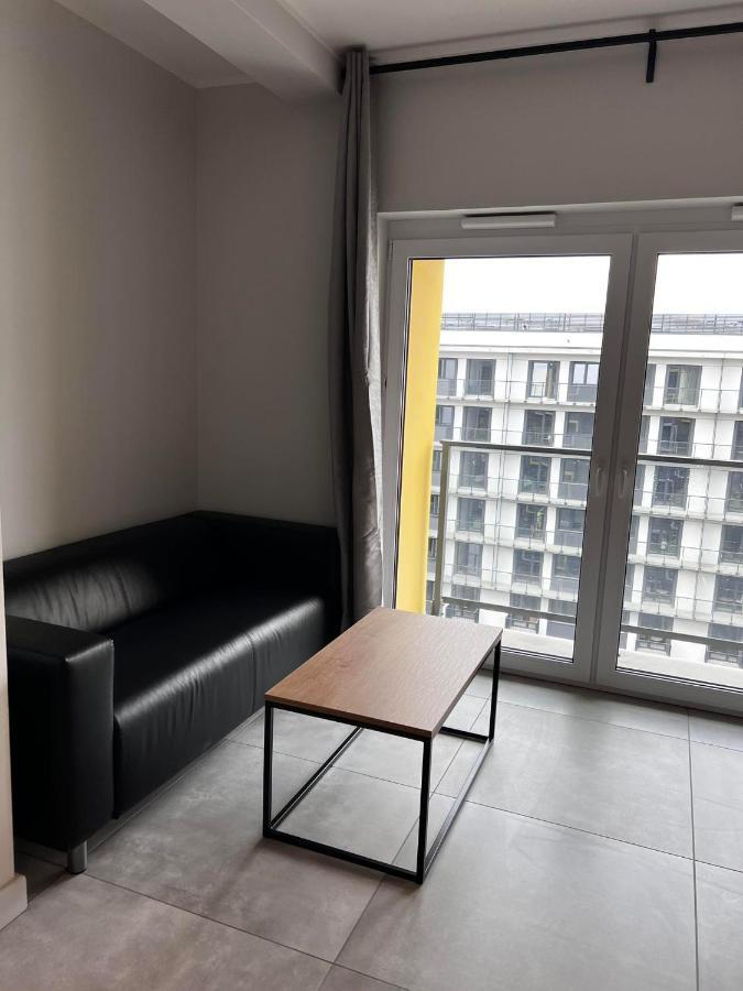 Property Apart - Legnicka Business Center Breslavia Esterno foto