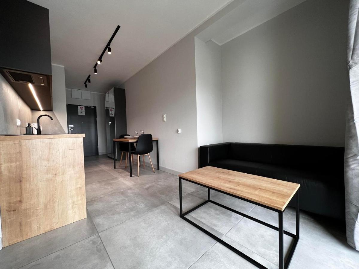 Property Apart - Legnicka Business Center Breslavia Esterno foto