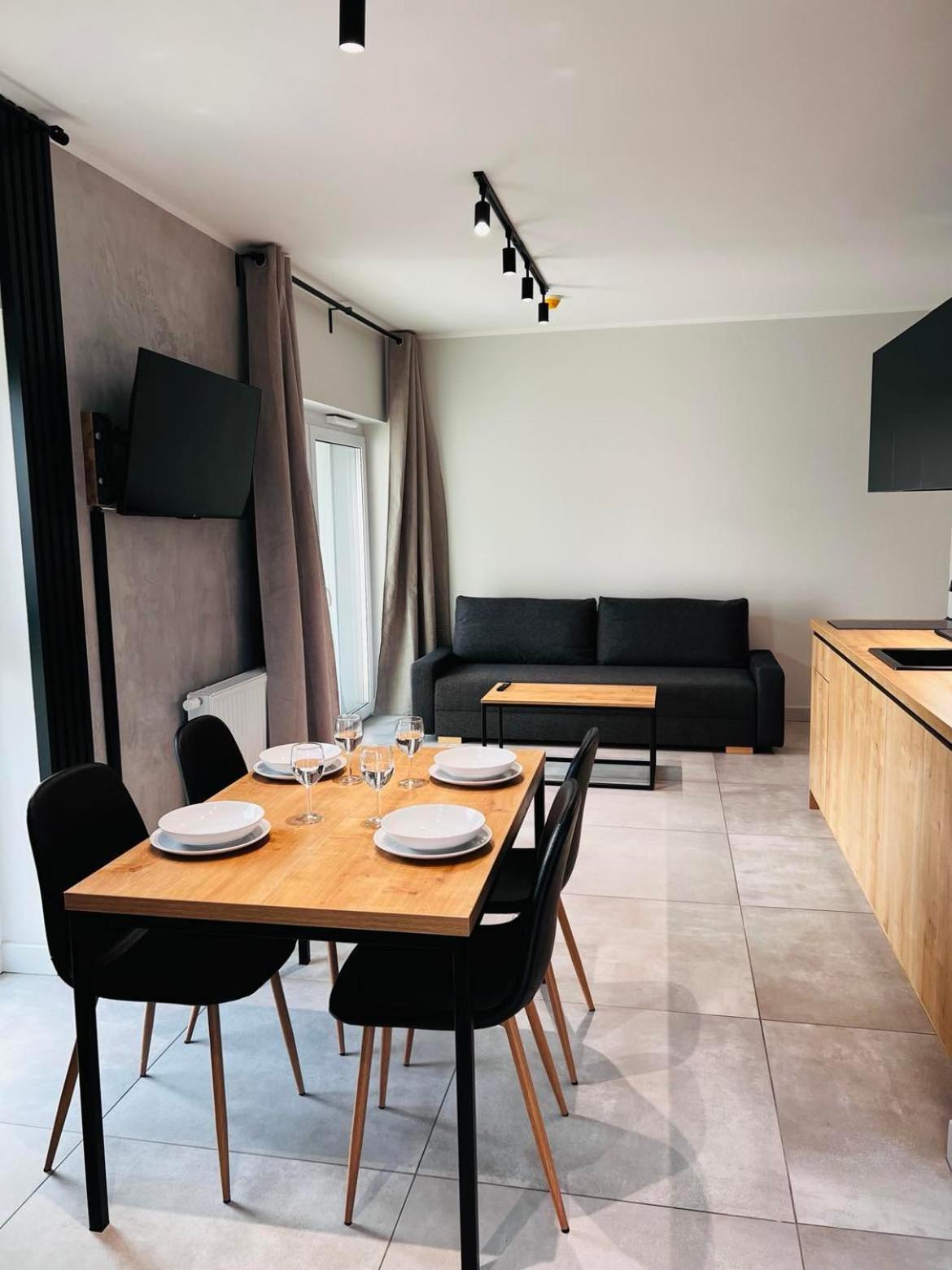 Property Apart - Legnicka Business Center Breslavia Esterno foto